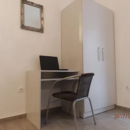 Ruzica * Zaostrog
